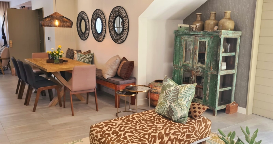 10 Bedroom Property for Sale in Bloubergstrand Western Cape